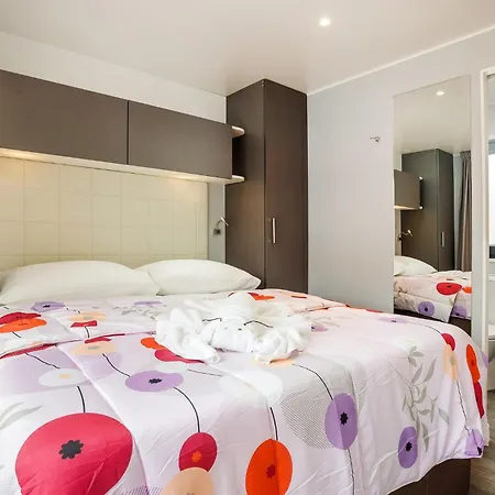 Lovely Stacaravan In Vabriga With Swimming Pool Porec