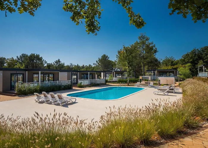 Lovely Stacaravan In Vabriga With Swimming Pool