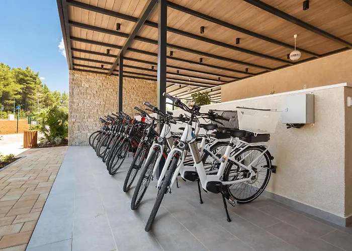 Lovely Stacaravan In Vabriga With Swimming Pool Campsite 5*