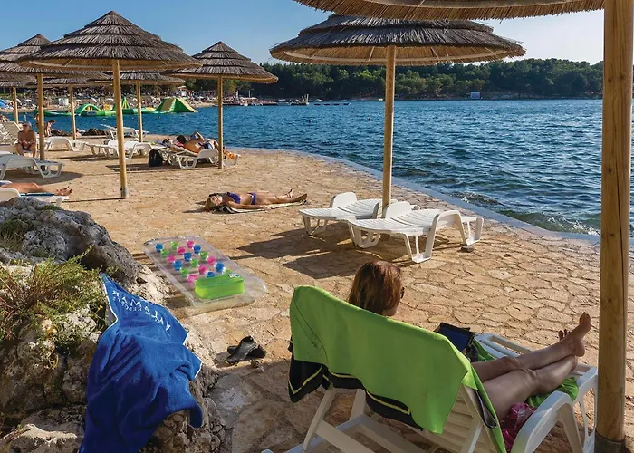 Campsite Lovely Stacaravan In Vabriga With Swimming Pool Porec