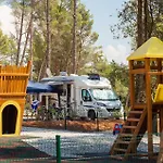 Lovely Stacaravan In Vabriga With Swimming Pool Camping