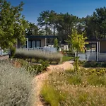 Beautiful Stacaravan In Vabriga 5* Poreč