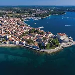 Beautiful Stacaravan In Vabriga Campingplatz Poreč
